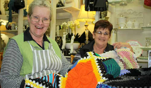 Lynn Bryson and Jean Shepherd with the rugs that will be donated to Carramar Stanthorpe. Lynn Bryson and Jean Shepherd with the rugs that will be donated to Carramar Stanthorpe.